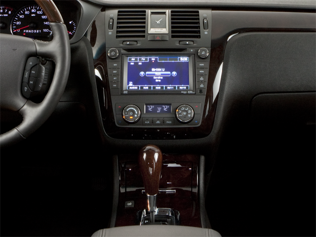 2010 Cadillac Dts w/1SD