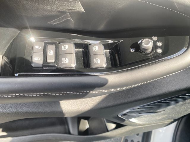2021 Jeep Grand Cherokee L Overland *Under Deposit*