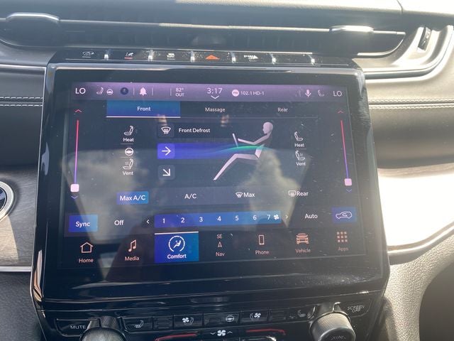 2021 Jeep Grand Cherokee L Overland *Under Deposit*