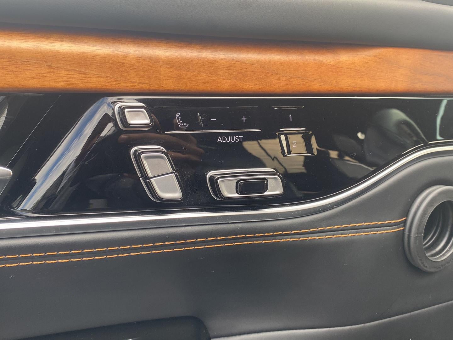 2022 Jeep Grand Wagoneer Series III