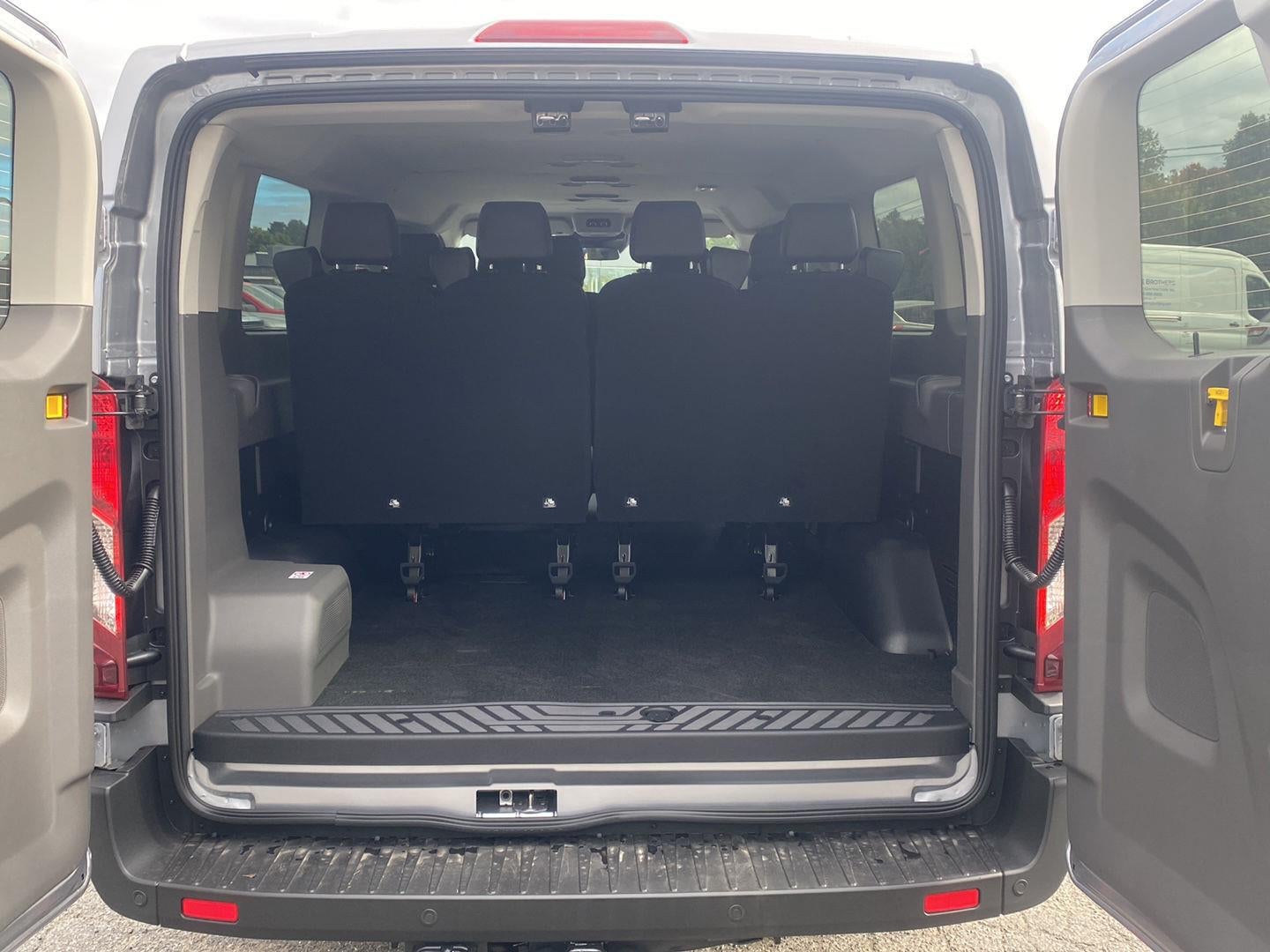 2027 Ford Transit Passenger Wagon XL