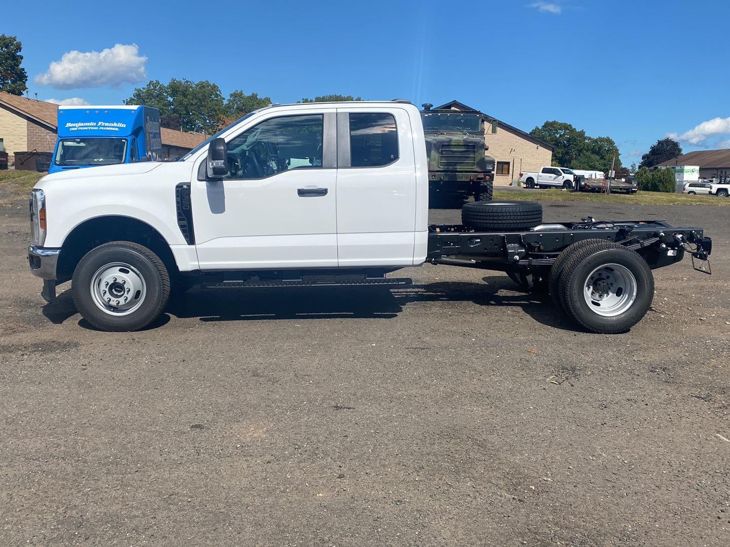 2027 Ford F-350 XL