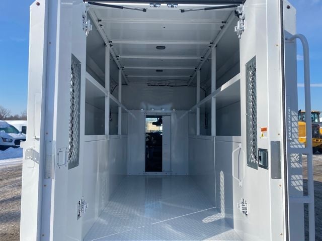 2026 Ford E-350SD Base Cutaway *Under Deposit*