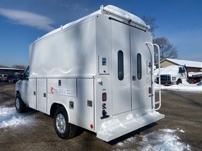 2026 Ford E-350SD Base Cutaway *Under Deposit*