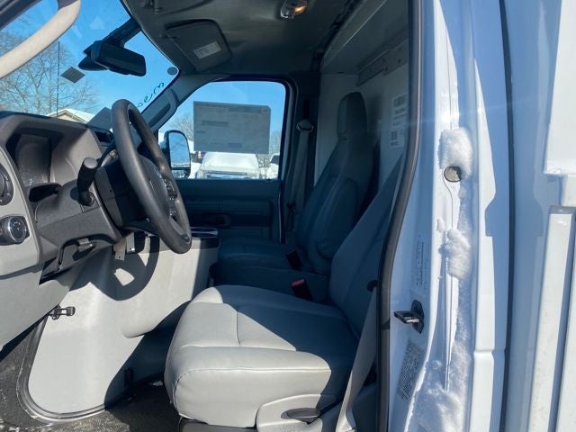 2026 Ford E-350SD Base Cutaway