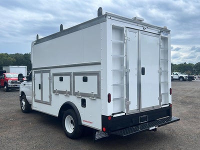 2027 Ford E-Series Cutaway E-450 DRW