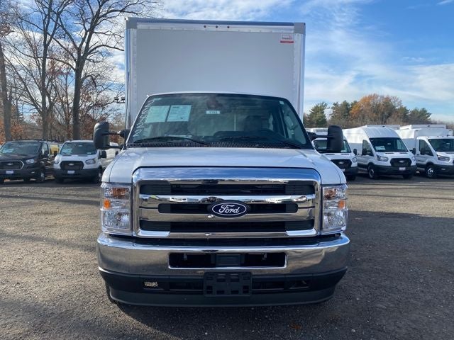 2026 Ford E-450SD Base DRW