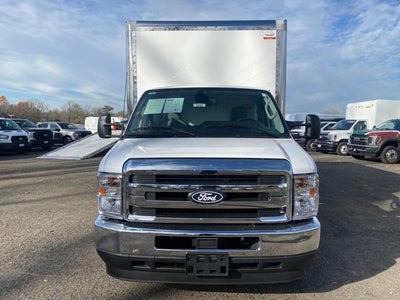 2026 Ford E-450SD Base DRW