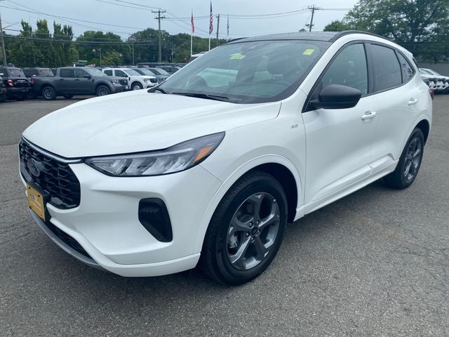 2024 Ford Escape ST-Line *Under Deposit*
