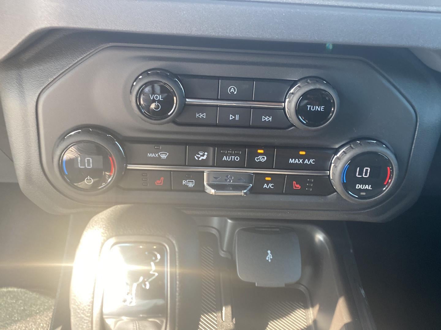 2026 Ford Bronco Big Bend *Under Deposit*