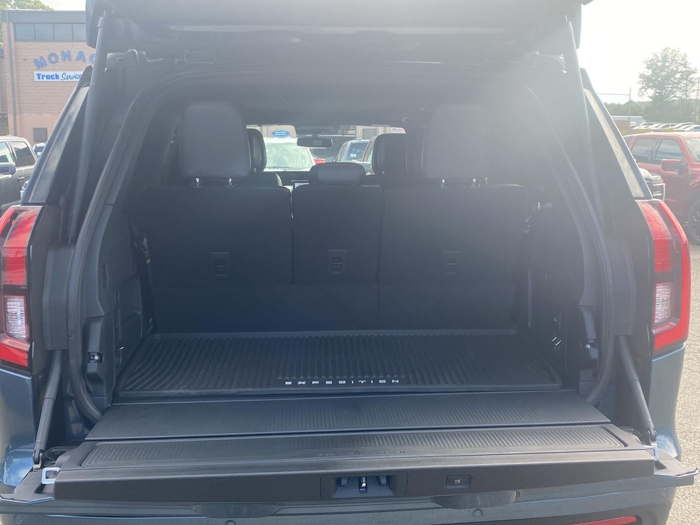 2027 Ford Expedition Tremor