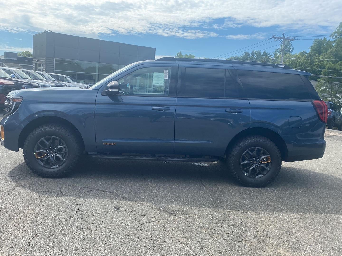 2027 Ford Expedition Tremor