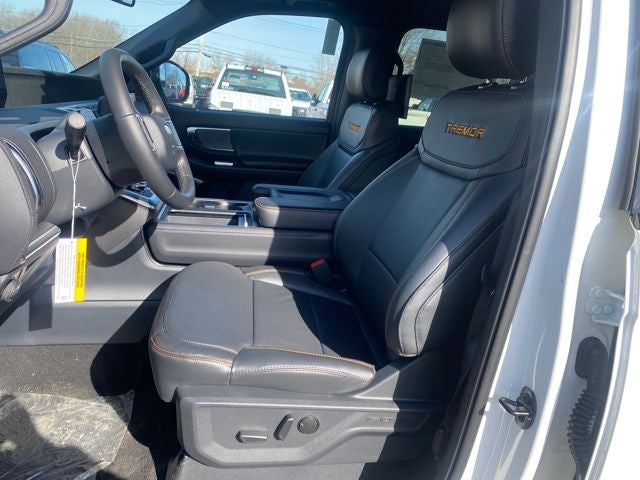 2026 Ford Expedition Tremor *Under Deposit*