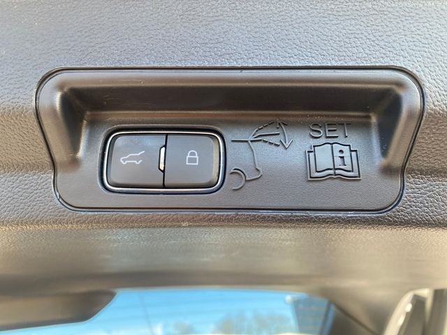 2020 Ford Explorer Base