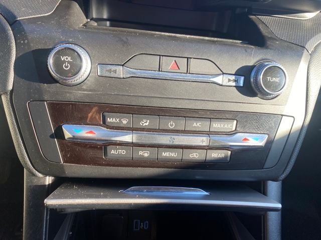 2020 Ford Explorer Base