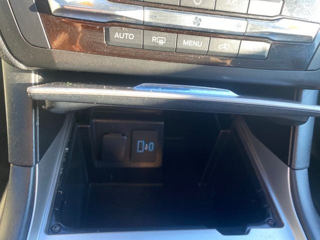 2020 Ford Explorer Base