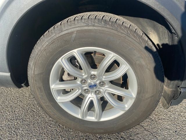 2020 Ford Explorer Base