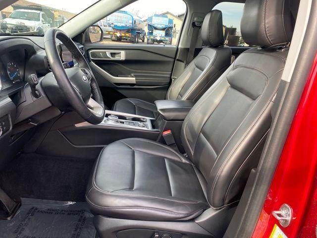 2023 Ford Explorer XLT *Under Deposit*
