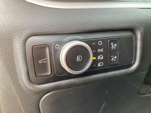 2023 Ford Explorer XLT *Under Deposit*