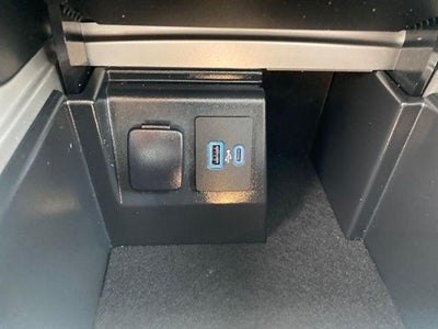 2023 Ford Explorer XLT *Under Deposit*