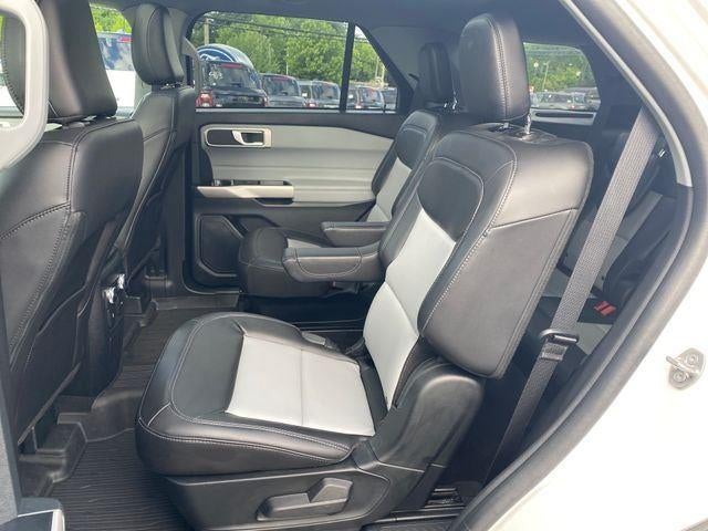 2023 Ford Explorer XLT *Under Deposit*