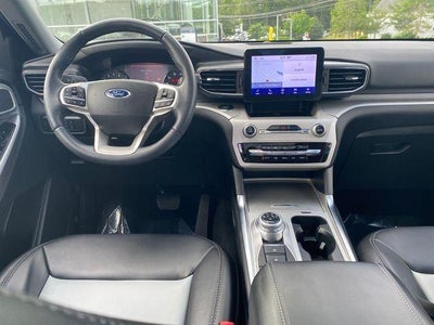 2023 Ford Explorer XLT *Under Deposit*
