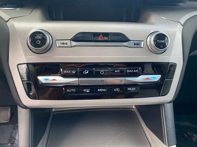 2023 Ford Explorer XLT *Under Deposit*