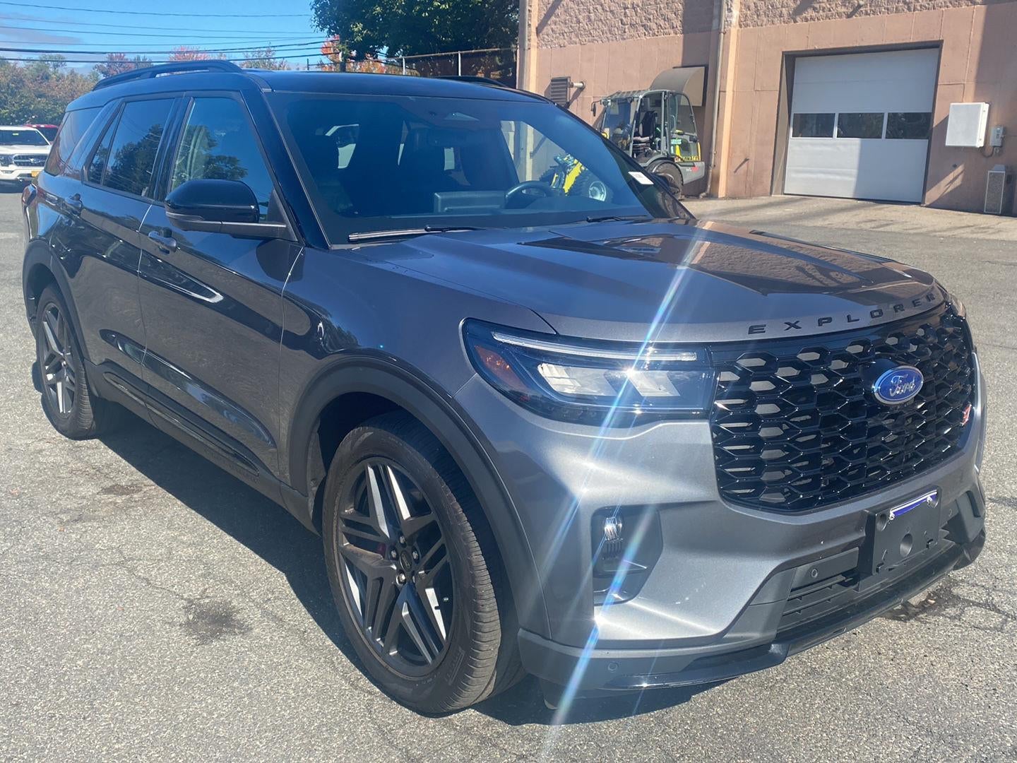 2025 Ford Explorer ST *Under Deposit*