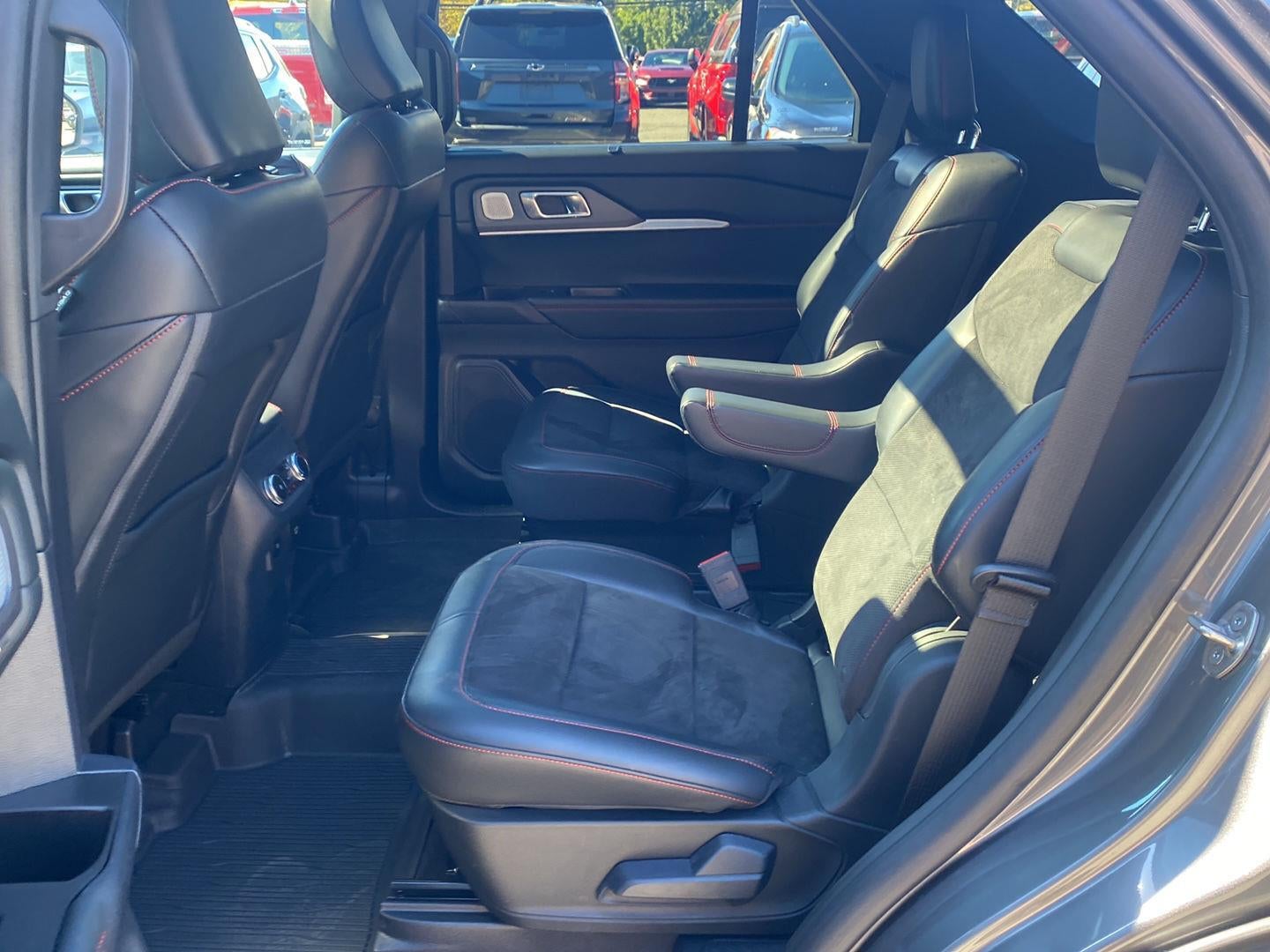 2025 Ford Explorer ST *Under Deposit*