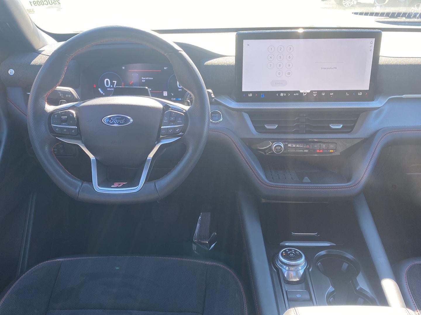 2025 Ford Explorer ST *Under Deposit*
