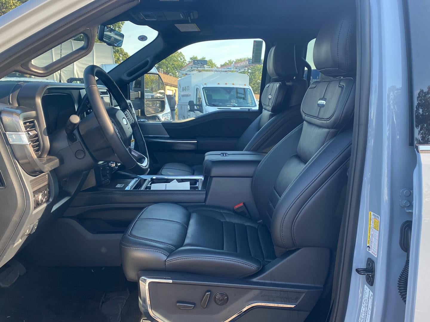 2027 Ford F-350 Platinum