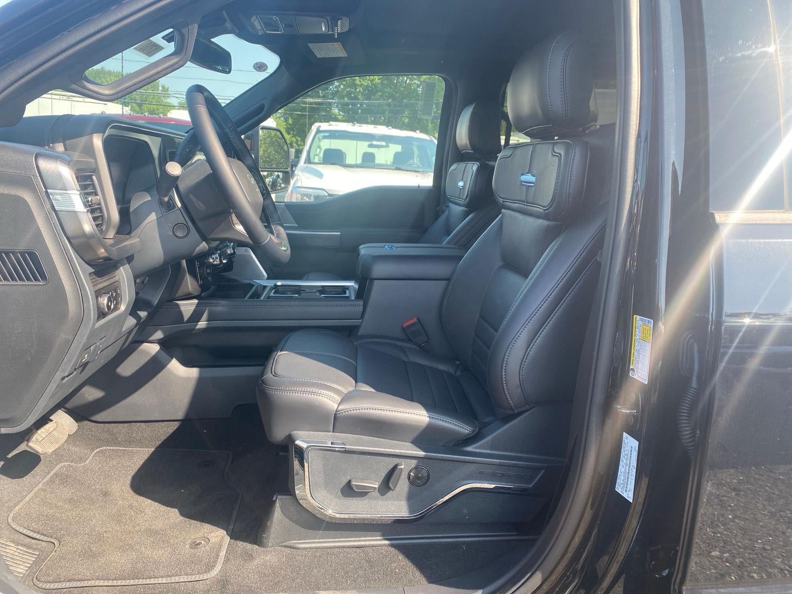 2026 Ford Super Duty F-350 Platinum
