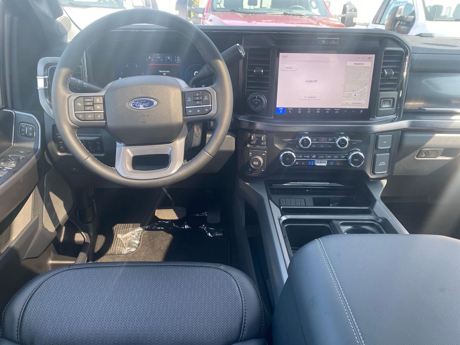 2026 Ford Super Duty F-350 Lariat