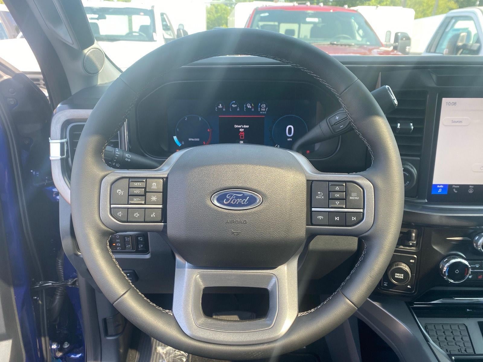 2026 Ford Super Duty F-350 Lariat