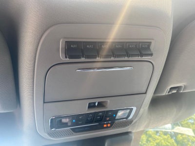 2026 Ford Super Duty F-350 Lariat