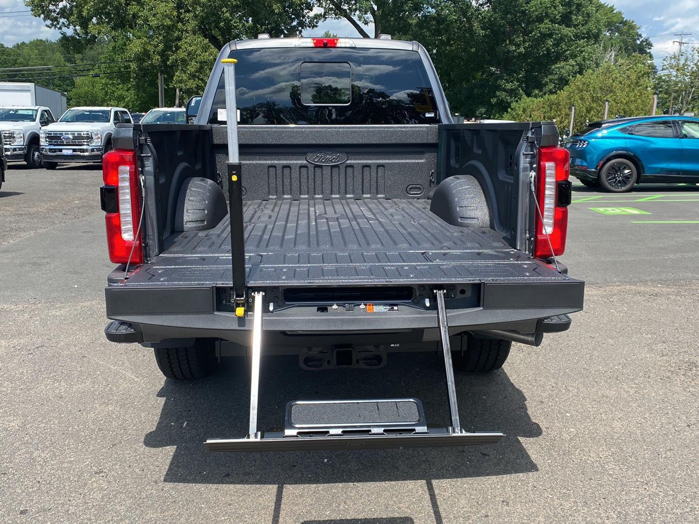 2026 Ford F-350 LARIAT *Under Deposit*