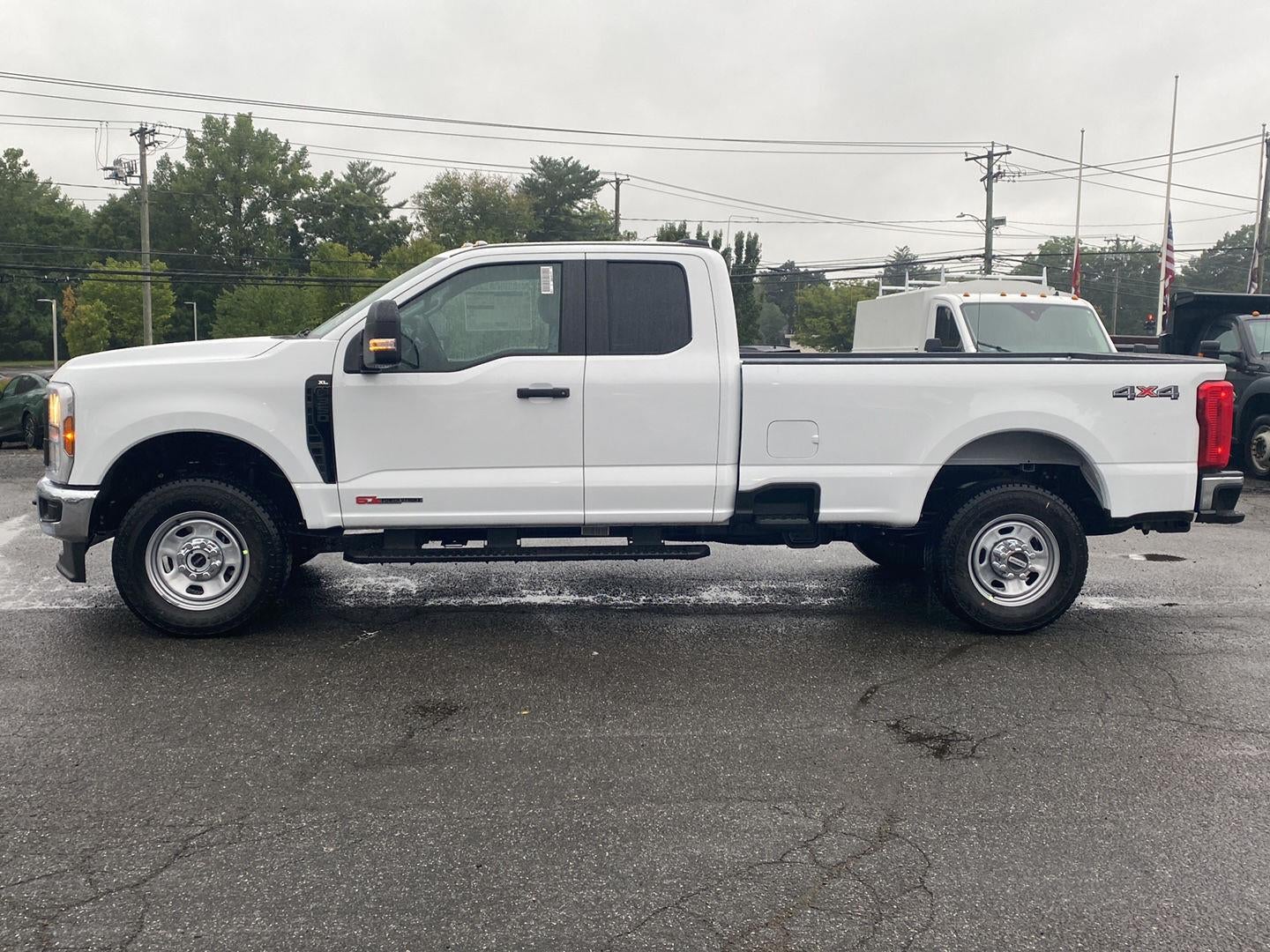 2027 Ford F-350 XL