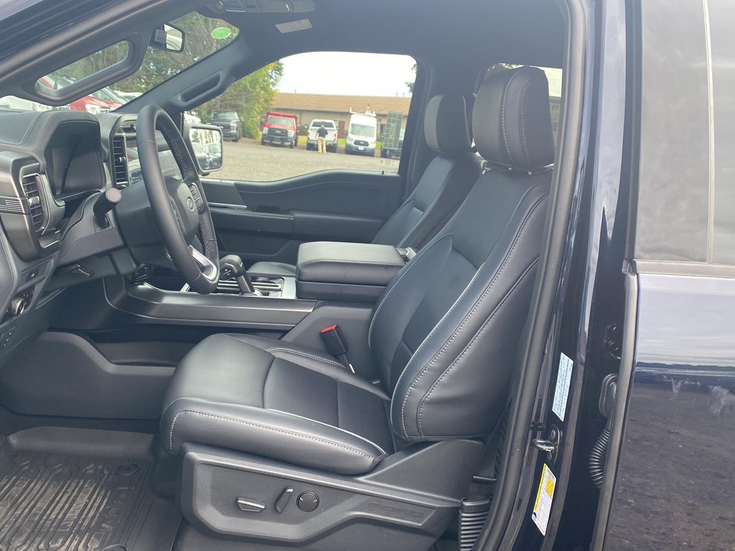 2026 Ford F-150 LARIAT *Under Deposit*