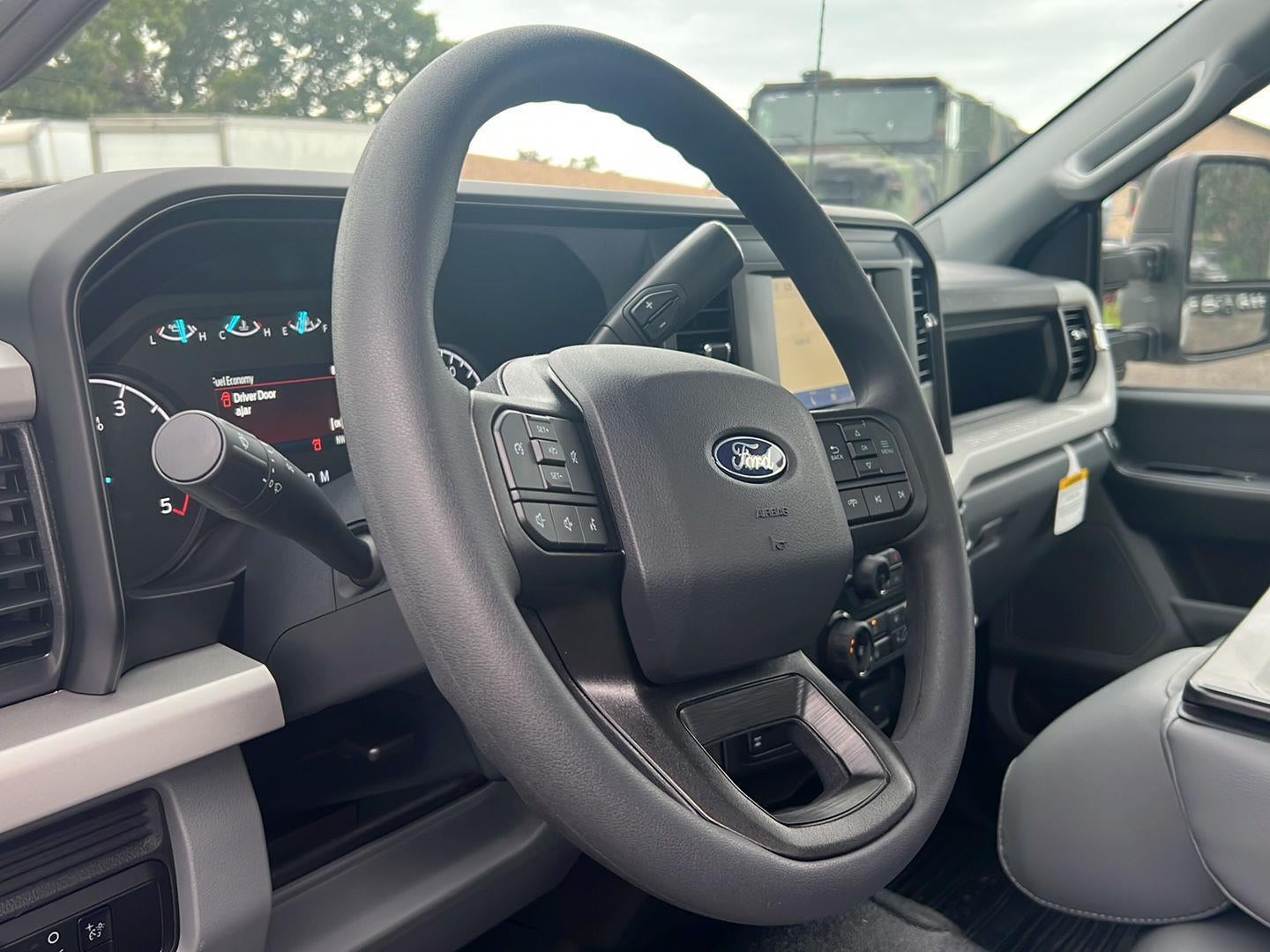 2027 Ford F-350 XL