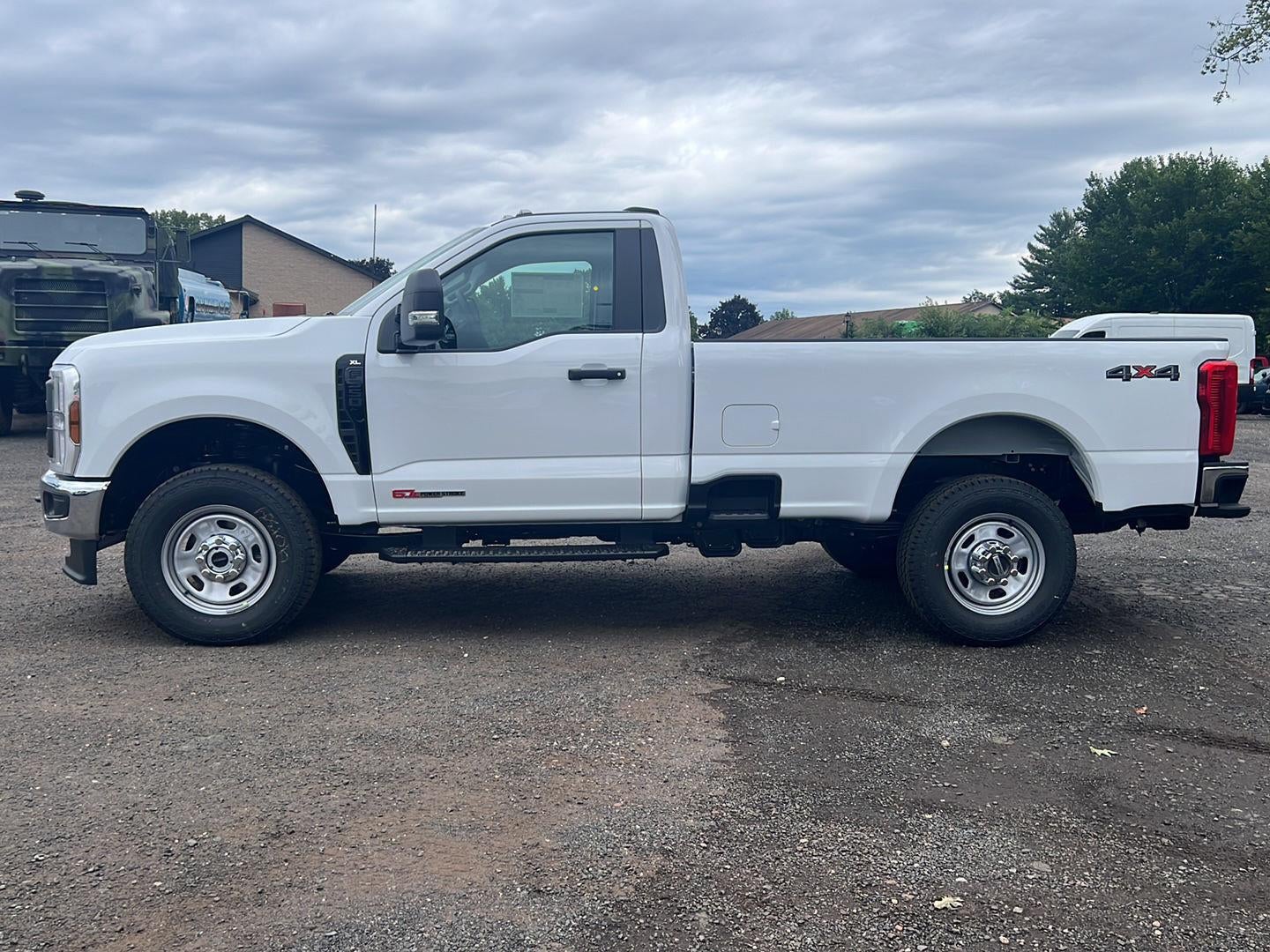 2027 Ford F-350 XL