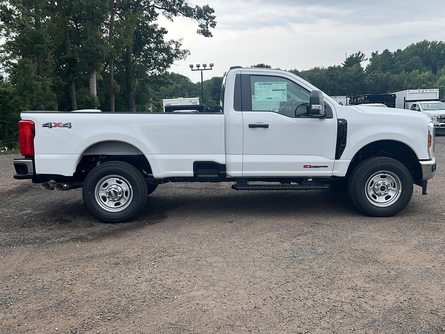 2027 Ford F-350 XL