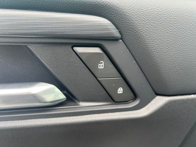 2025 GMC Acadia AT4