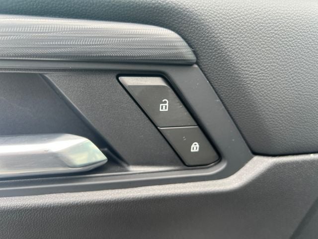 2025 GMC Acadia AT4