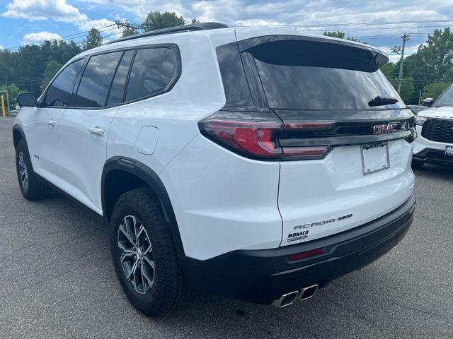 2025 GMC Acadia AT4