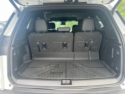 2025 GMC Acadia AT4