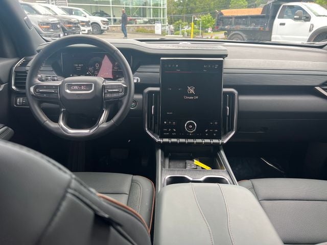 2025 GMC Acadia AT4