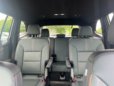 2025 GMC Acadia AT4