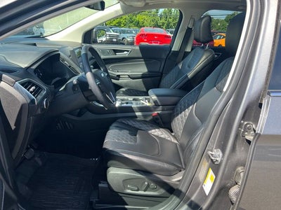 2024 Ford Edge Titanium *Under Deposit*