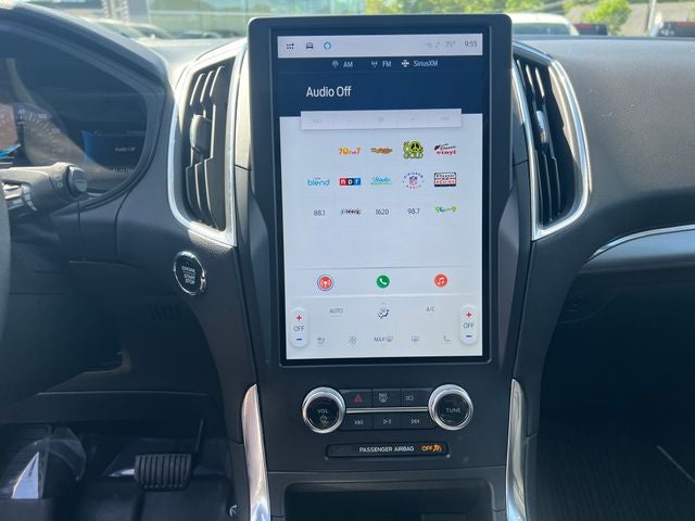 2024 Ford Edge Titanium *Under Deposit*