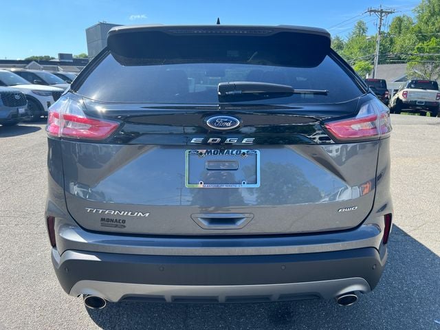 2024 Ford Edge Titanium *Under Deposit*